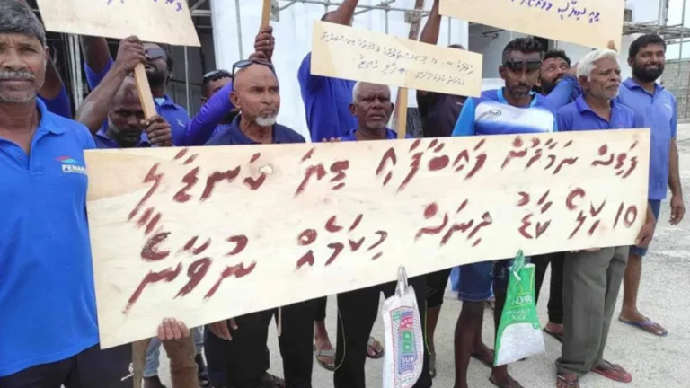 Dhidhdhoo Sees Protests Following Fenaka's Decision Not to Renew Contracts for 53 Employees
