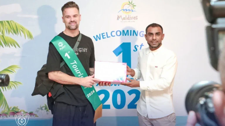 Maldives Greets First Tourist of the Year, Hailing from the United Kingdom