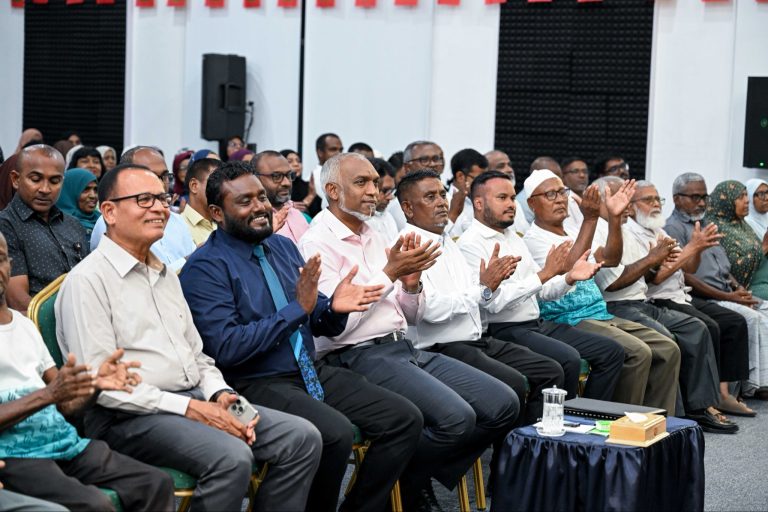 މި ދައުރު ނައިފަރުގައި 800 ހައުސިން ޔުނިޓް އަޅަން ފަށާނަން: ރައީސް