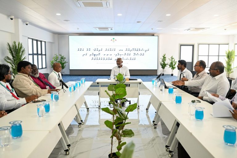 ތުލުސްދޫއަށް އެހެން ރަށްރަށުން މީހުން ބަދަލުކުރާނީ އެ ރަށުގެ މީހުންނަށް ބޯހިޔާވަހިކަން ހަމަޖައްސާފައި: ރައީސް