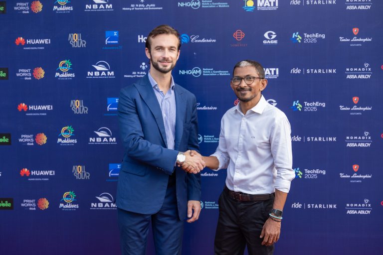 ޓެކްއެންޖް އެކްސްޕޯ 2025 ޕަވާޑް ބައި ޓޮނީނޯ ލެމްބޯގީނީ ގޮލްފް ކާޓްސް ފެއާ ފަށައިފި