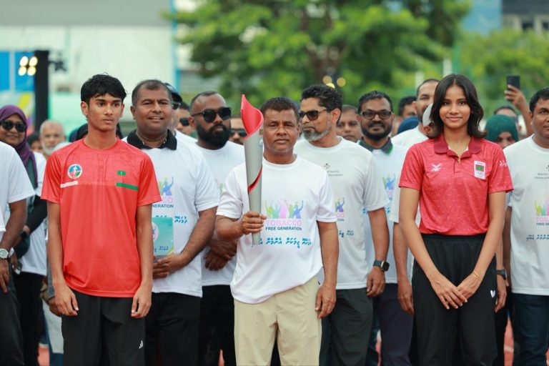 ދުޅަހެޔޮ ޞިއްޙަތަށް ޝުކުރުވެރިވުމަކީ އެ ނިޢުމަތަށް އިހްމާލުނުވެ ރައްކާތެރިވުން: މިނިސްޓަރ ނާޡިމް