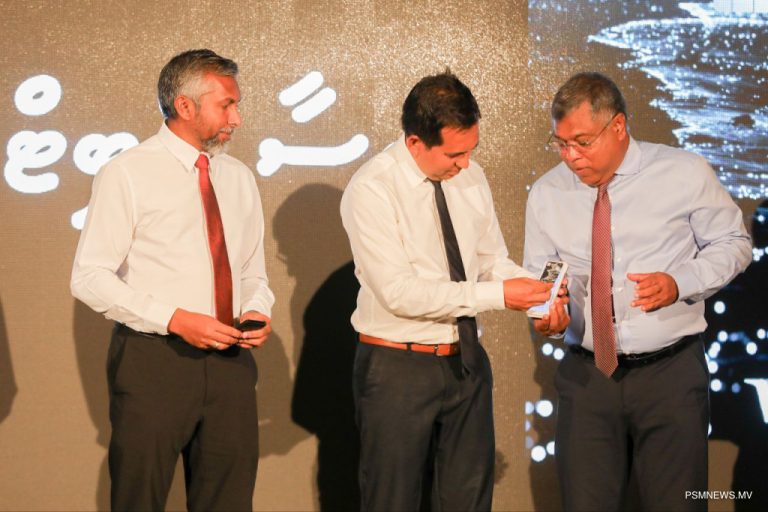 ދުވާލަކު 3200 ޑޮލަރު ނެގޭ، ބީއެމްއެލް ވިސާ ޕްލެޓިނަމް ކާޑު ތަޢާރަފްކޮށްފި