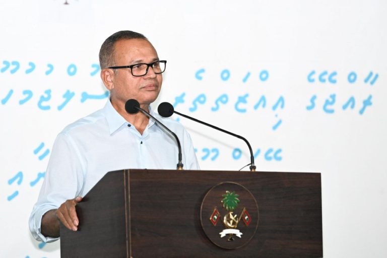 ކޮރަޕްޝަނާ ދެކޮޅަށް ނިކުންނަން ވާނީ ވައްކަން ނުކުރާ މީހުން: އާދަމް