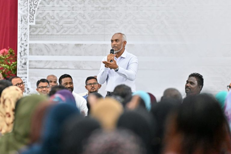 ދިރާސީ އާ އަހަރު ފެށެންވާއިރަށް ފްލެޓްތަކަށް ވަދެވޭނެ: ރައީސް