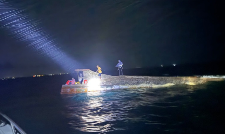 ބަންޑުން ޖަހާލި ކޮޅުވެއްޓި ދުއްވަން އިން މީހާގެ ލައިސަންސްއެއް ނެތް