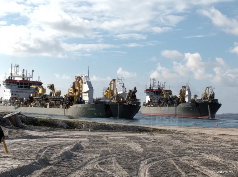 2 ޑްރެޖަރުން ހުޅުމާލެ ފޭސް 3 ހިއްކަން ފަށައިފި