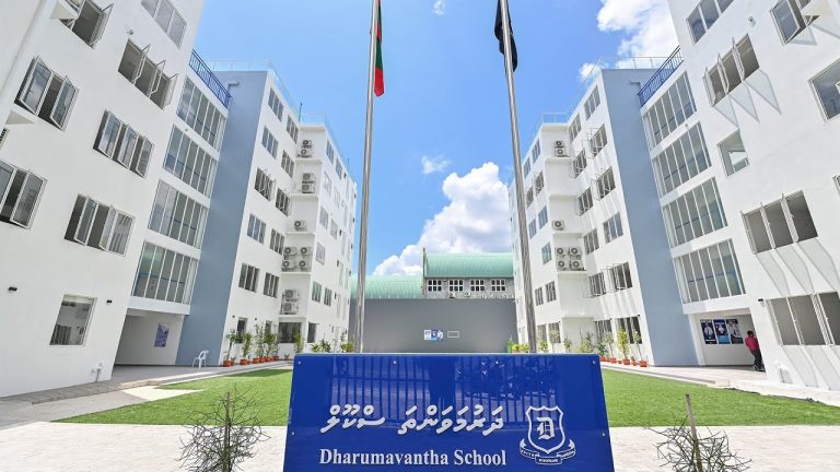 ދިރާސީ އައު އަހަރުގެ ފޮތްތައް ރަށްރަށަށް ފޮނުވަން ފަށައިފި