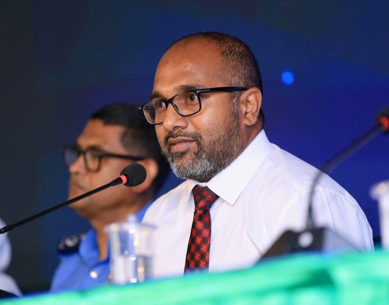 ވަޒީފާތަކަށް ނެގުމުން ރިޓަޔާ ވެފައިވާ ފުލުހުންނަށް އިނާޔަތް ނުލިބޭ ގޮތަށް ގަވައިދު އިސްލާހުކޮށްފި