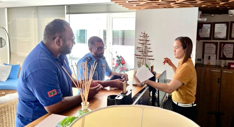 ހުޅުމާލޭގައި ހިންގާ ގެސްޓުހައުސްތަކަށް މަޢުލޫމާތުދިނުމުގެ ޕްރޮގުރާމެއް ކުރިއަށް ގެންގޮސްފި