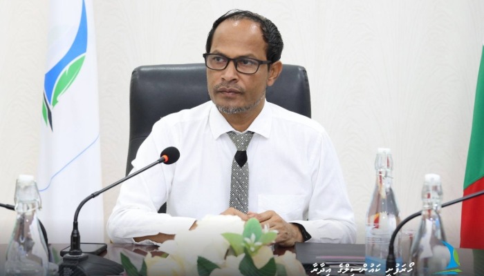 ހޯރަފުށީ ކައުންސިލް ރައީސް ތިން މަހަށް ސަސްޕެންޑްކޮށްފި