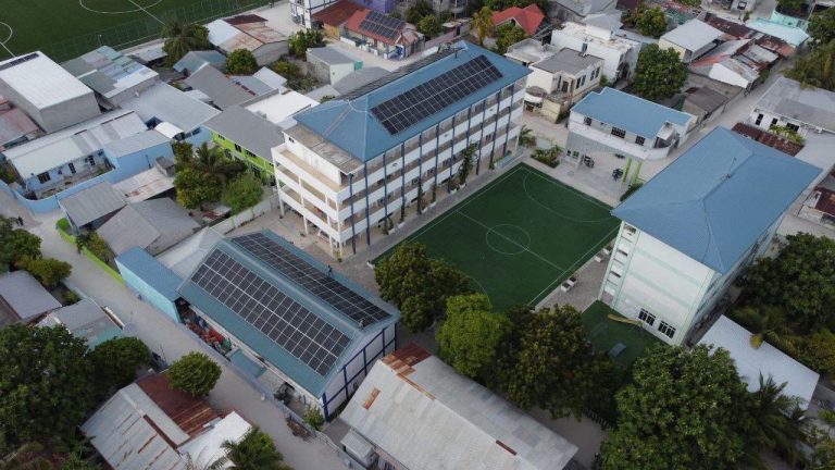 މަޑުއްވަރީގައި ސޯލާ ޕީވީ ހައިބްރިޑް ސިސްޓަމެއް ބަހައްޓަނީ