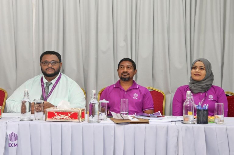 ލޯކަލް ކައުންސިލް އިންތިހާބަށް އެކަށީގެންވާ ވަރަށް އޮފިޝަލުން ނުލިބޭ: އީސީ