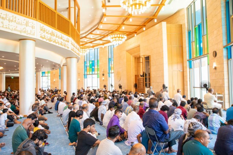 ހުކުރު ހުތުބާގެ މައުޟޫތަކާ ގުޅޭގޮތުން ހިޔާލު ހޯދަނީ