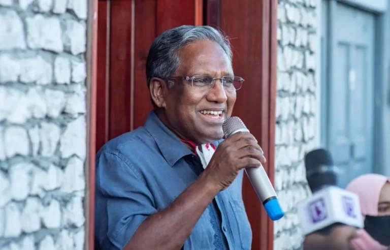 އެޕްސްޓީންގެ މުޑުދާރު އަމަލުތަކުގެ ކަންކަން ކުރިން ނޭނގޭ، ޕާޓީތަކުގައި ބައިވެރިނުވަން: ރައީސް ވަހީދު