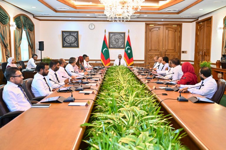 މެދު އިރުމަތީގެ ހަނގުރާމައާ ގުޅިގެން އުފެއްދި މިނިސްޓަރުންގެ ހާއްސަ ކޮމިޓީއަށް ބަދަލުގެނެސްފި