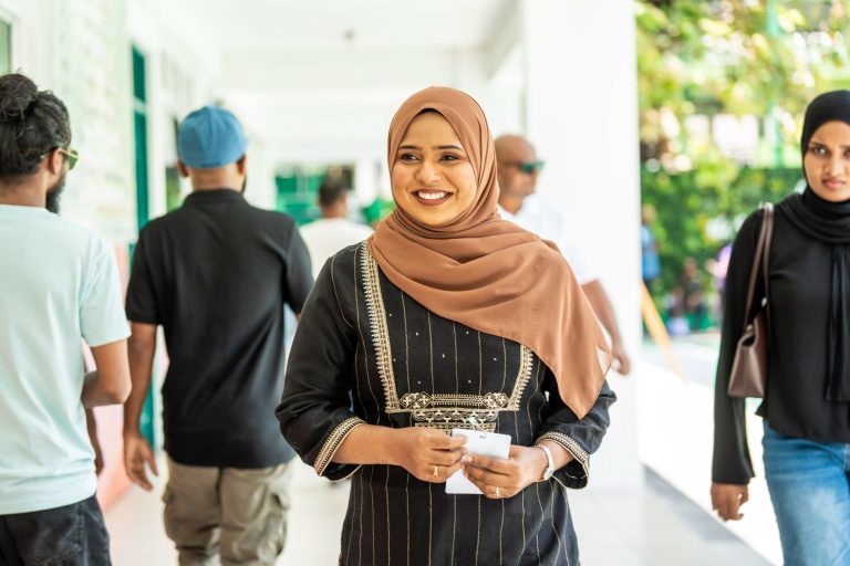 އިންތިޚާބުން ބަލިވިޔަސް، ރައްޔިތުންގެ އިތުބާރު ހޯދުމަކީ ހަގީގީ ކާމިޔާބީ: އަލައިކާ