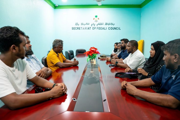 ރޯވެ އައިސް ޕްލާންޓަށް ލިބުނު ގެއްލުންތައް ބަލަން ފިޝަރީޒް މިނިސްޓްރީގެ ޓީމެއް ފީއަލިއަށް