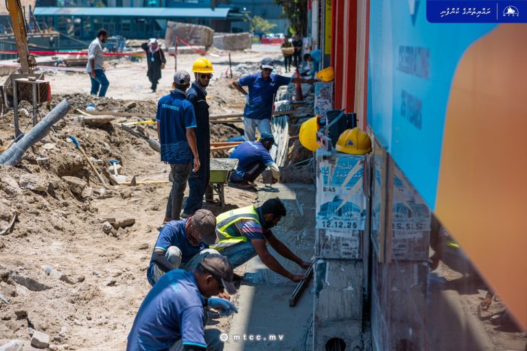 މަގު ހެދުމަށް މަސްވެރިންގެ ޕާކުން ފެށިގެން ބީއެމްއެލްއާ ހަމައަށް ބޮޑުތަކުރުފާނު މަގު ބަންދުކުރަނީ