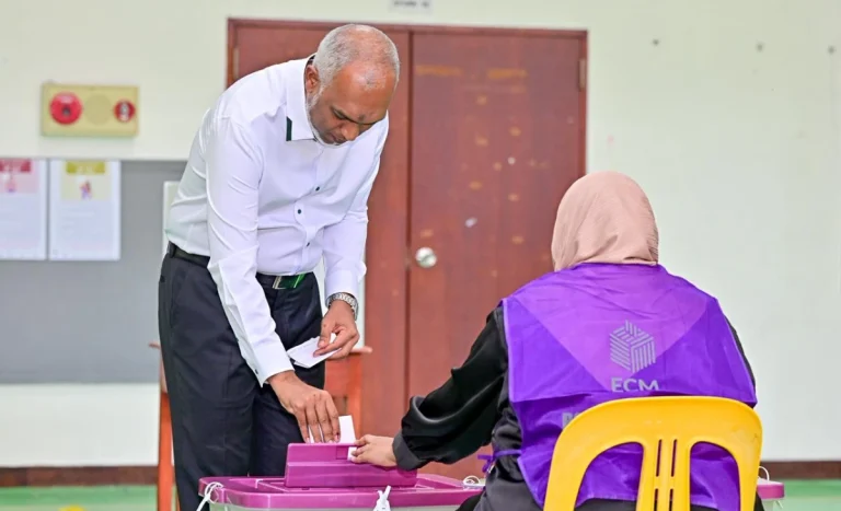 ވޯޓުލުމުގެ ޤާނޫނީ ޒިންމާ އަދާކުރުމަށް ރައީސުލްޖުމްހޫރިއްޔާ އިލްތިމާސްކުރައްވައިފި