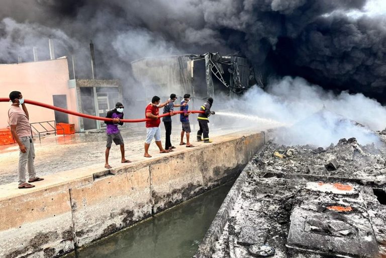 ތެޔޮ ބޯޓުގައި ރޯވި އަލިފާން ކޮންޓްރޯލް ކޮށްފި