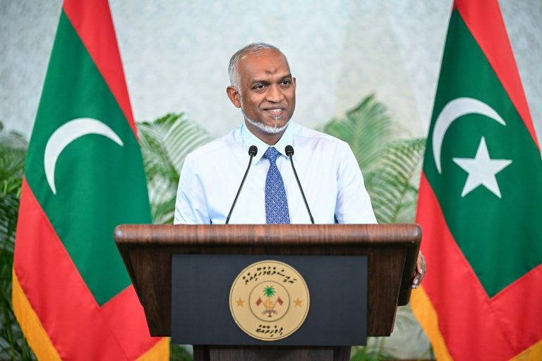 މުސާރައިގެ އޮނިގަނޑު އެއްހަމަކުރުމުގައި ހުރި މައްސަލަތައް ހައްލުކޮށް، އަންނަ މަހު މުސާރަތައް ބޮޑުކުރައްވަނީ