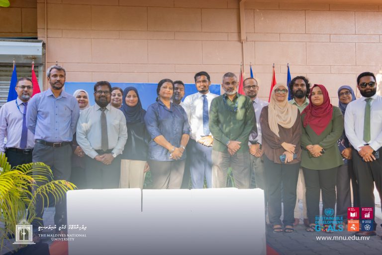 ދިވެހިރާއްޖޭގެ ޤައުމީ ޔުނިވަރސިޓީގެ މަލްޓިޕާޕަސް އިމާރާތުގެ ބިންގާ އަޅައިފި