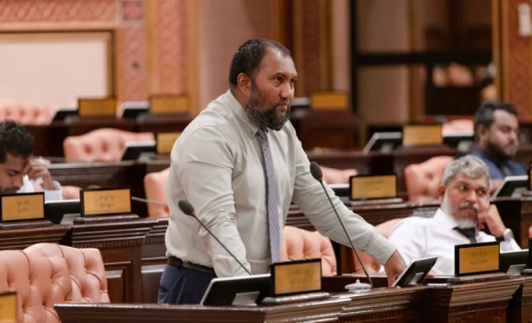 އެމްޑީޕީގެ ޗެއާޕާސަނަކީ “ބައްތި ނޮކިޔާ” ޒަމާނުގެ ބޭފުޅެއް: މެންބަރު އިބްރާހީމް