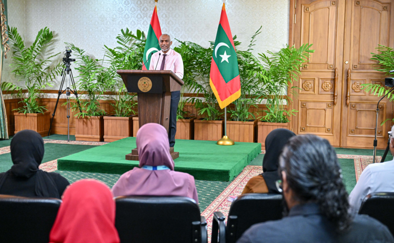 ހަނގުރާމައާ ގުޅިގެން މަޑުޖެހުނު މަޝްރޫއުތައް ވަަރަށް އަވަހަށް ހަލުވިވެގެންދާނެ: ރައީސް