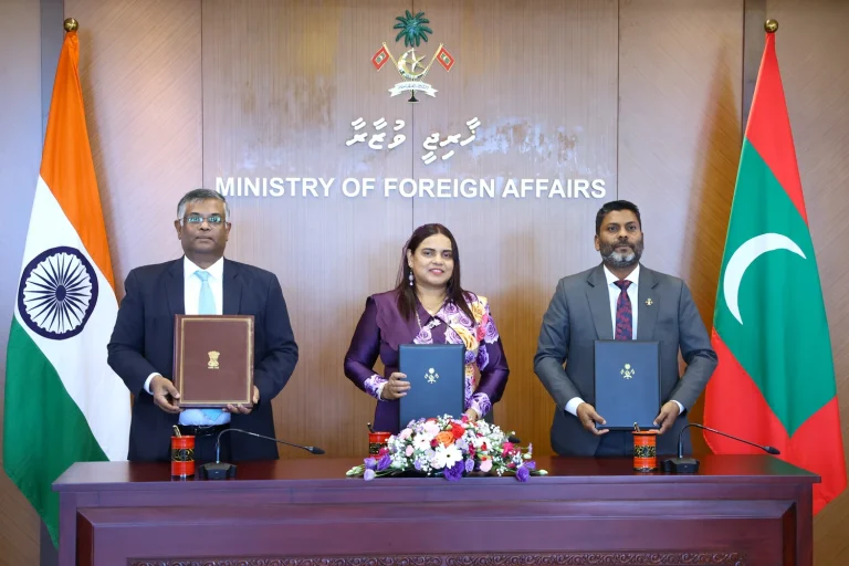 42 ރަށެއްގެ ފިޓްނަސް ސެންޓަރުތަކަށް ބޭނުންވާ ތަކެތި ހޯދަން އިންޑިއާއާއެކު ފަހުމުނާމާތަކެއްގައި ސޮއިކޮށްފި