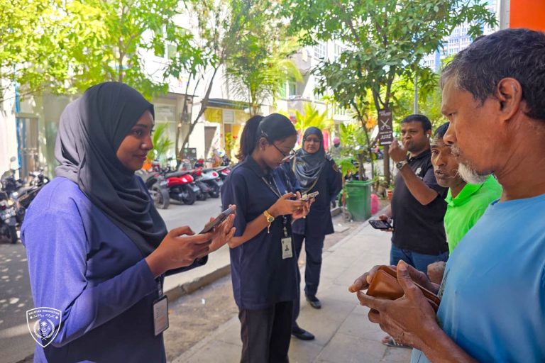 ގަވާއިދާ ހިލާފަށް އުޅުނު ބިދޭސީއަކު އިމިގްރޭޝަންގެ ބެލުމުގެ ދަށަށް