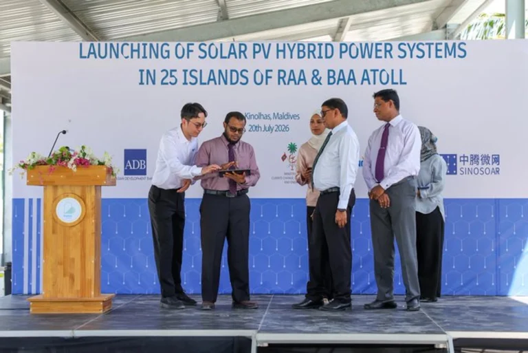 ރ. އަދި ބ. އަތޮޅުގެ 25 ރަށެއްގައި ހައިބްރިޑް ސޯލާ ނިޒާމުތަކެއް އިފްތިތާހުކޮށްފި