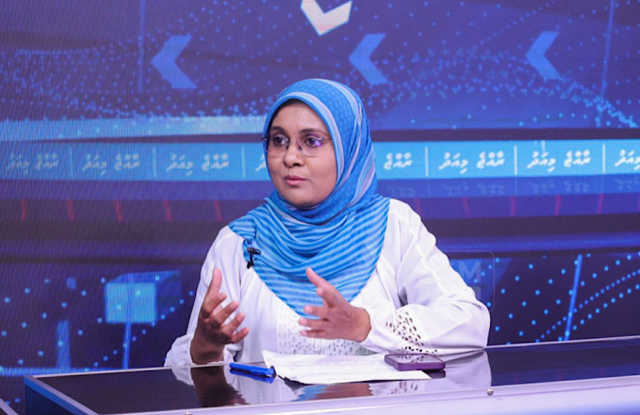 ދައުލަތުގެ ޓެކްސް އިދާރާގެ އެންމެ އިސްވެރިޔަކަށް ފާޠިމަތު އަމީޒާ ހަމަޖައްސަވައިފި