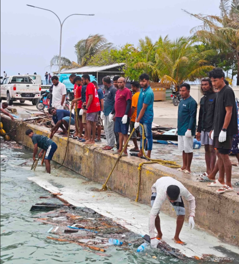 މާފުށީ ފަރަށް އެރި ސަފާރީގެ ބައިތައް ނަގަން ފަށައިފި