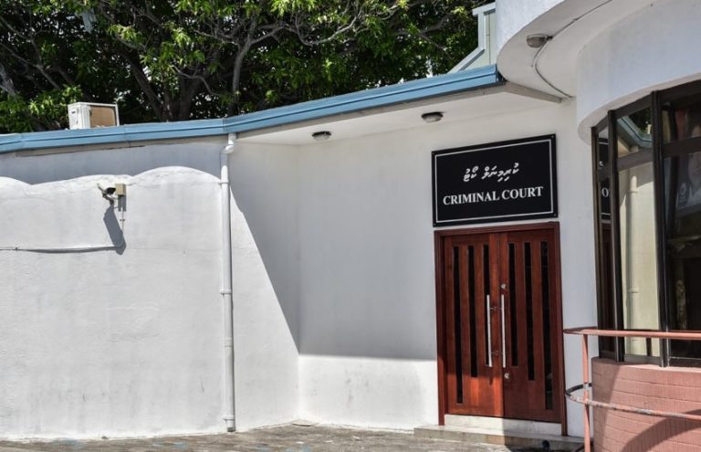 ސްކޭމް ކުރުމުގެ ރެކޯޑު އޮންނަ ދިވެހި އަންހެނަކު، އިތުރު ސްކޭމް މައްސަލައެއްގައި ހައްޔަރުކޮށްފި