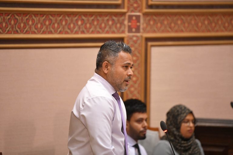 އިނގިރޭސިވިލާތުން މަހުގެ ޓެރިފް ކަނޑާލުމުން 20 އިންސައްތަ ކުރިއެރުމެއް ހޯދިއްޖެ: ޝިޔާމް