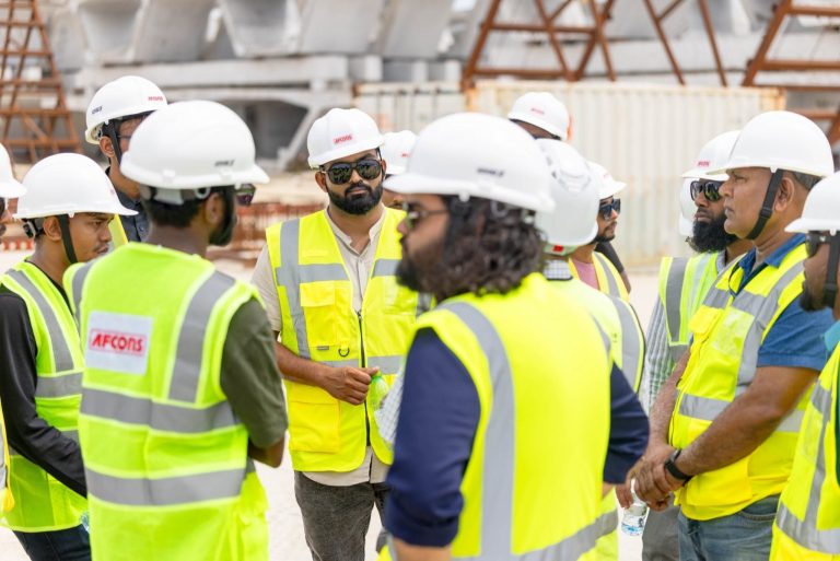 ގައުމީ އިންޖިނިއަރުންގެ އެވޯޑަށް ކުރިމަތިލުމުގެ ފުުރުސަތު ހުޅުވާލައިފި