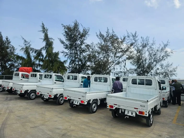 ކުނި މެނޭޖުކުރުން ފުޅާކުރަން އެންވަޔަރަމަންޓް މިނިސްޓްރީން ވެމްކޯއަށް 22 ޕިކަޕް ހަވާލުކޮށްފި