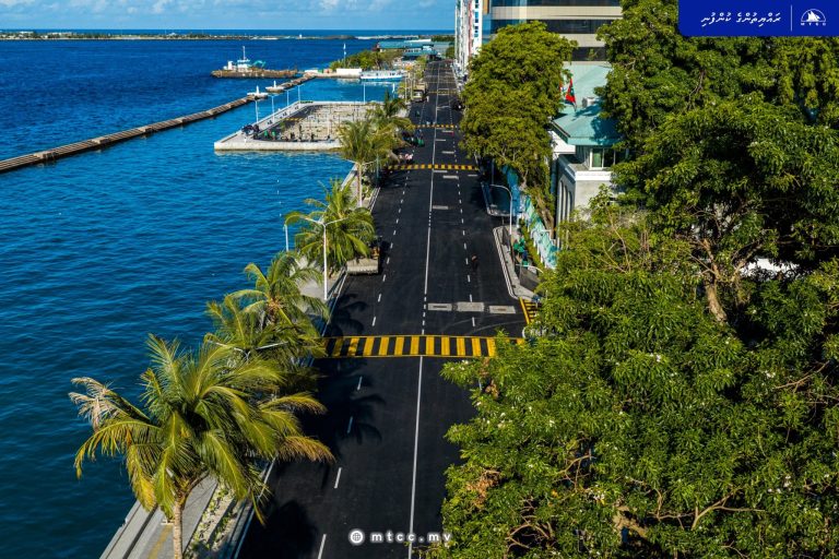 އަމީނީމަގުގެ މަސައްކަތު ފެންވަރު ދަށް، މި ސަރުކާރުގެ މަސައްކަތުގެ ފުރިހަމަކަން ބޭރު މަގުން ފެންނާނެ: މުއްޠަލިބް