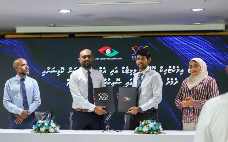 އޭސީސީ އާއި ސްޓެލްކޯއާ ދެމެދު ފަހުމުނާމާއެއްގައި ސޮއިކޮށްފި