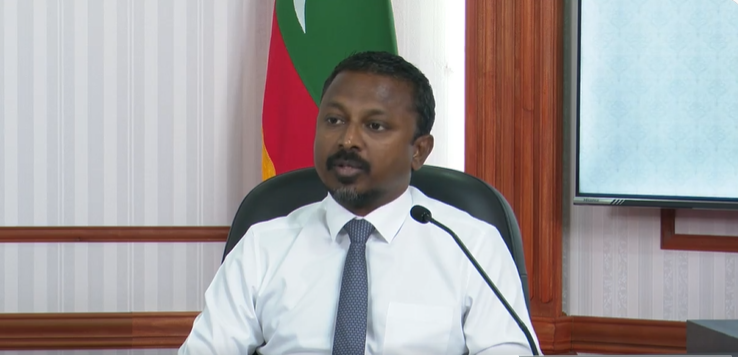 ޑޮލަރުގެ ޤާނޫނަށް ގެނައި ބަދަލާ އެކު މަހެއް ތެރޭ ނަތީޖާ ފެންނާނެ: އޭޖީ އުޝާމް