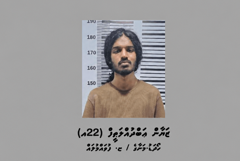 މަސްތުވާތަކެތީގެ ވިޔަފާރިކުރާކަމުގެ ތުހުމަތުގައި ހައްޔަރުކުރި މީހެއްގެ އެކައުންޓުން ގިނަ އަދަދެއްގެ ފައިސާ ދައުރުކޮށްފައިވޭ