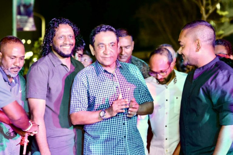 ޕީއެންއެފްގެ މެންބަރުން އުނިކުރާކަމަށް ކުރާ ތުހުމަތުތައް އީސީއިން ދޮގުކޮށްފި