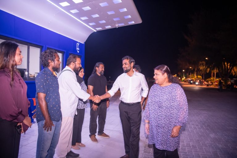 މަނަދޫގައި އެފްއެސްއެމްގެ ފިއުލް ސްޓޭޝަނުން ރަސްމީކޮށް ޚިދުމަތް ދޭން ފަށައިފި