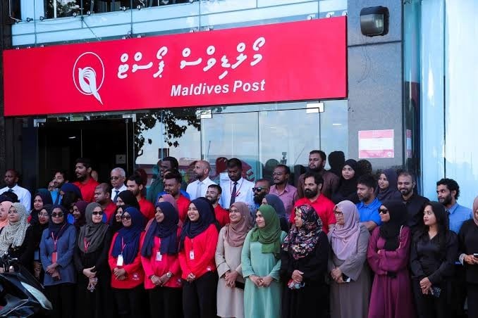 ބޮޑެތި ޕާރުސަލްތަކަށް ޚާއްސަކޮށް، ޕޯސްޓް އޮފީހުގެ ތިރީބައި އަލުން ހުޅުވައިފި