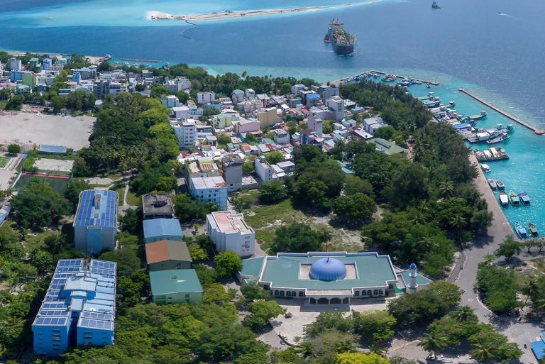 މަސްތުވާތަކެތީގެ މައްސަލައެއްގައި ތިން ފިލްމީ ތަރިން ހައްޔަރުކޮށްފި