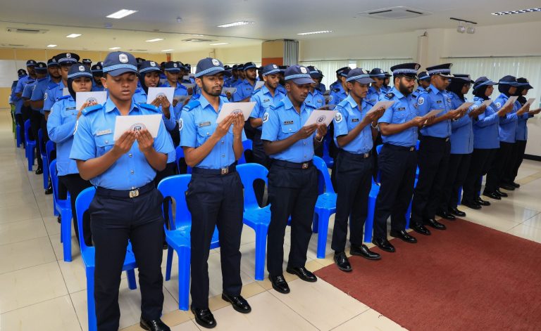 ފުލުހުންގެ ހިދުމަތާ އަލަށް ގުޅުނު 133 ފުލުހުން ހުވާކޮށްފި
